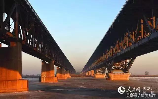 始于硝烟 终于岁月丨八十余载城市光阴从哈尔滨这座桥上流过